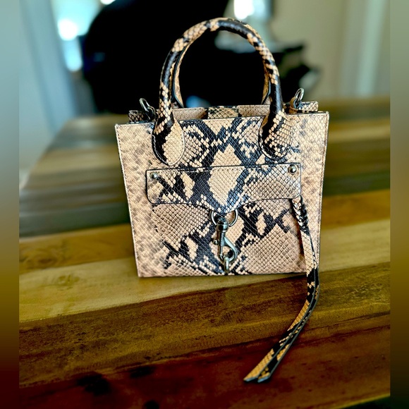 Beautiful snakeskin mini bag - Picture 2 of 5